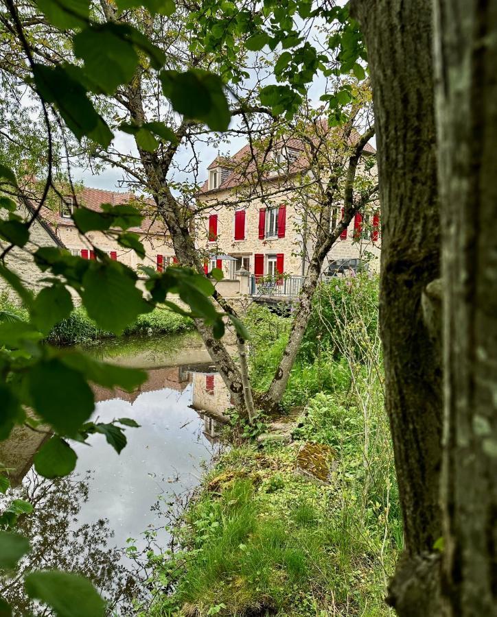 Hotel Moulin Le Fleurie Charenton-du-Cher Exterior foto